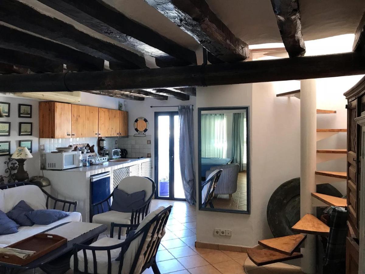 Mirador De La Virgen Atico Con Terraza Y Estudio Sin Terraza Apartment Ibiza Bagian luar foto